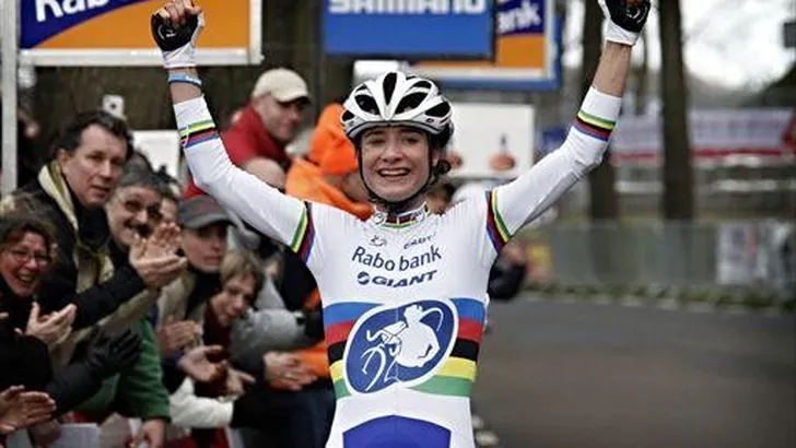 Crosstitels voor Vos, Van der Haar, Van der Poel