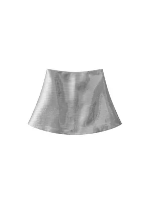 Short skirt in silver metallic €99,00