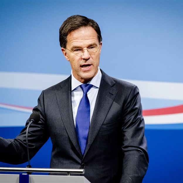 Mark Rutte naait automobilisten