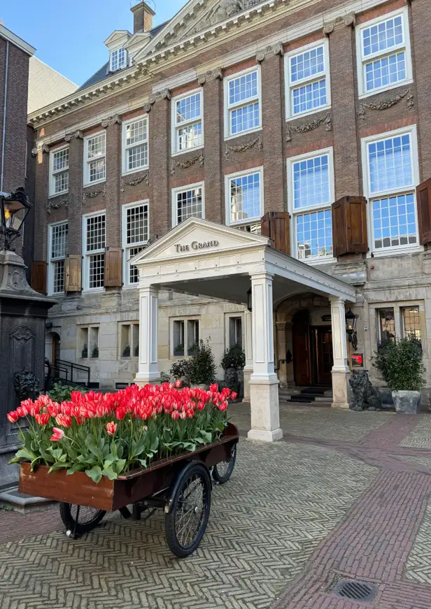 In het prachtige hotel The Grand vonden de interviews van Dubbel Zes plaats 