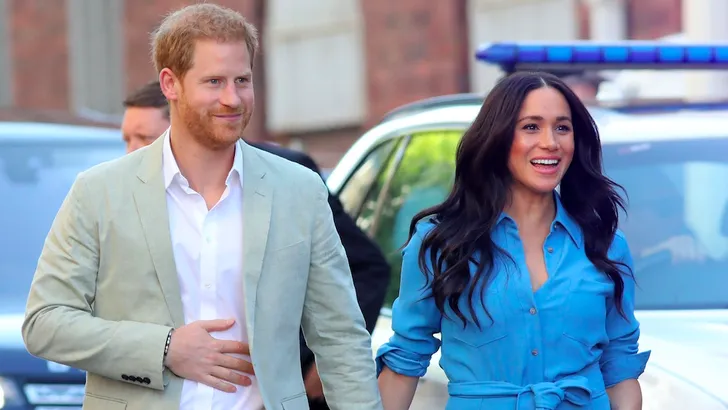 Zien: sms-berichten van Meghan Markle en prins Harry gelekt