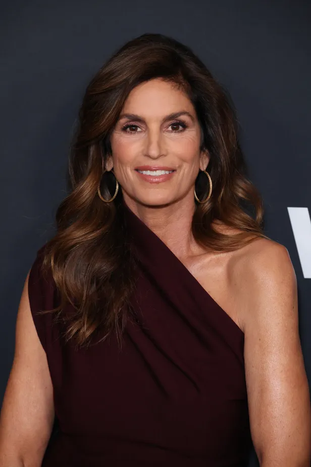 Cindy Crawford bij de WWD Style Awards 2026