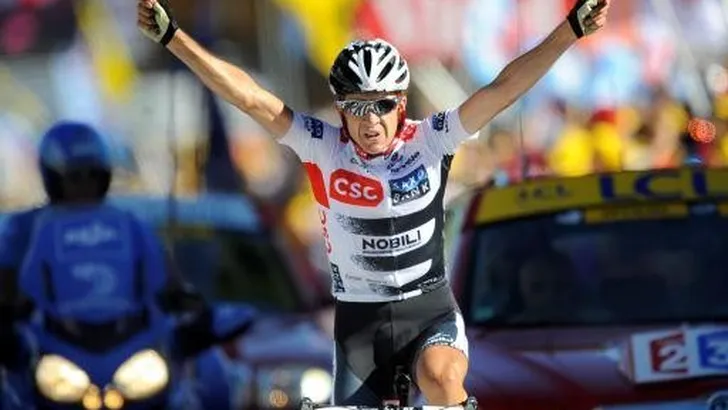 TOUR: SASTRE GRIJPT DE MACHT OP DE ALPE