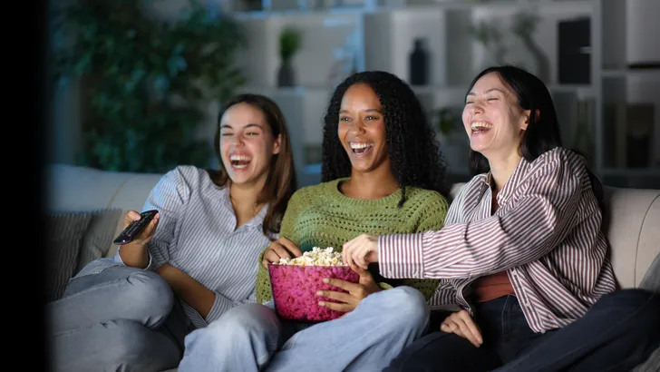 drie vrouwen kijken reality tv