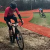 Column | Ik zal nooit iets begrijpen van mensen die kniestukken dragen op de fiets | Wieler Revue