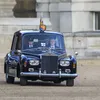 Strikte dresscodes: dit móéten chauffeurs van de Britse royals dragen | Nouveau