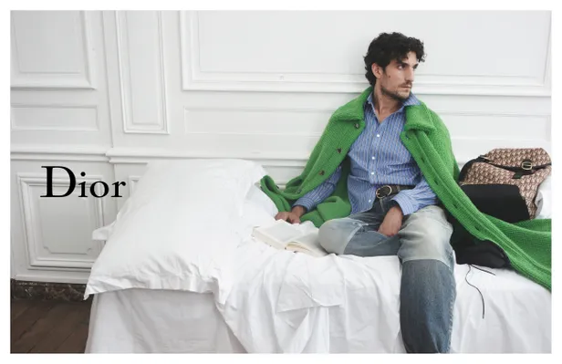 Acteur Louis Garrel in de Spring/Summer 2026 campagne van Dior 