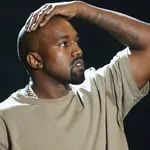 Hilarisch: Kanye West gaat los op Volksmuziek