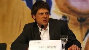 Ullrich gaat juridisch gevecht met D'Hont aan