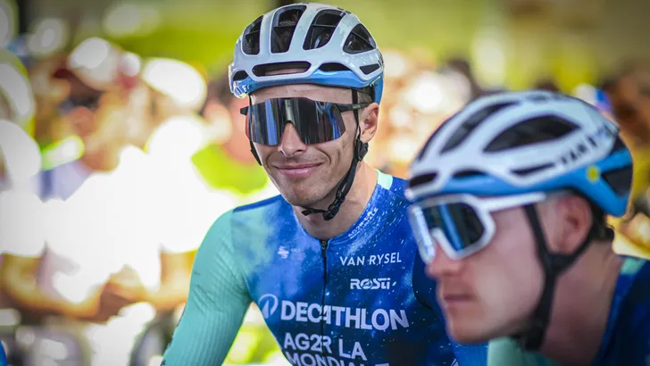 oliver naesen decathlon-ag2r