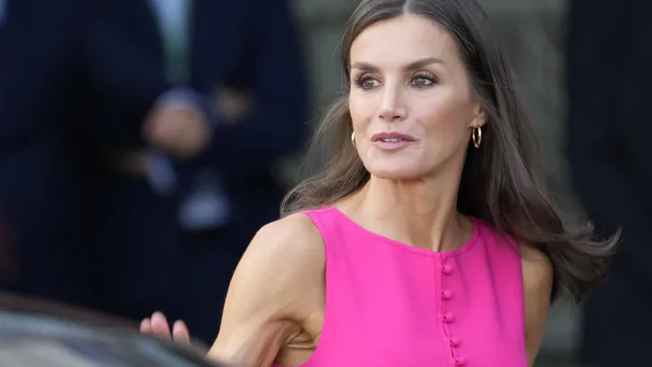 Queen Letizia and First Ladies and Gentleman visit Royal Theatre