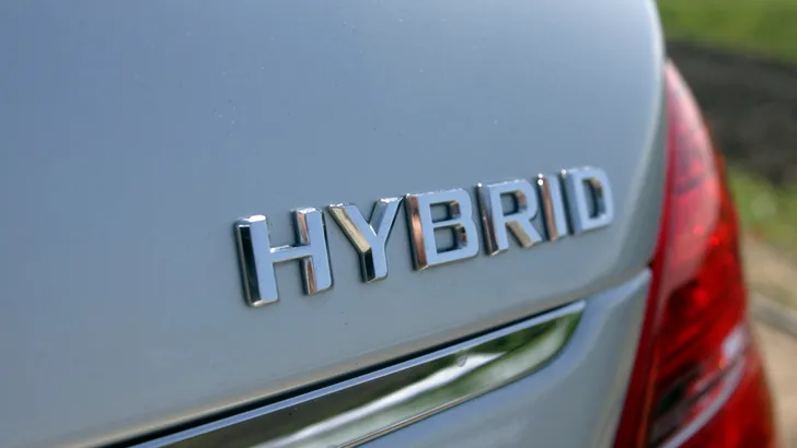 Hybride auto's: veelgemaakte fouten die de batterij beschadigen zonder dat we het weten