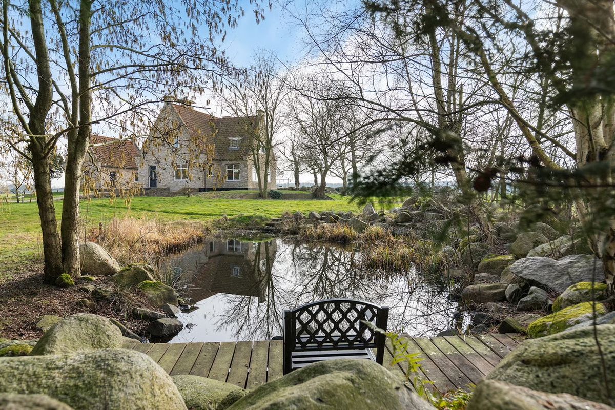 Funda-vondst: wonen op je eigen terp in Friesland