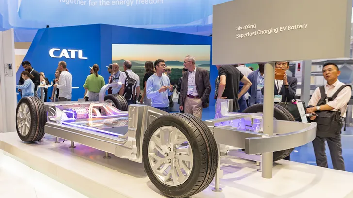 Chinese batterijgigant CATL introduceert nieuwe batterij op basis van natrium (zout)