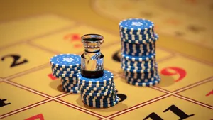 Chips op een roulettetafel