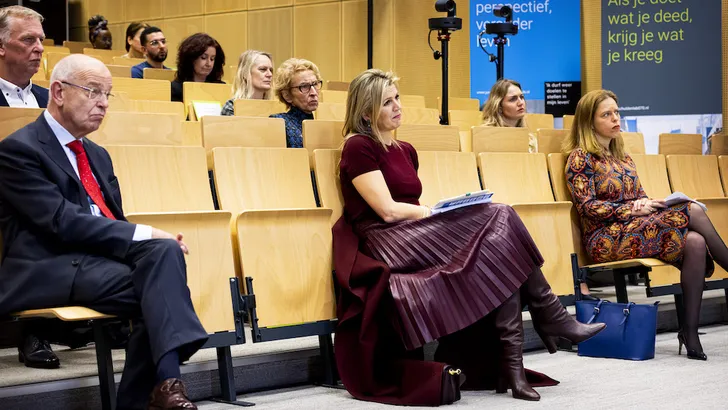 Máxima gaat zalig in de plooi