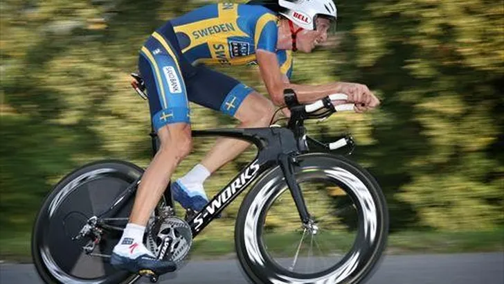 Larsson klopt Langeveld in tijdrit Limousin