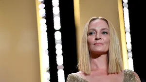 Uma Thurman doet alsnog een boekje open over Harvey Weinstein