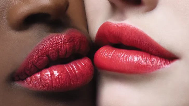 Ellis Faas lanceert lipstick voor War Child