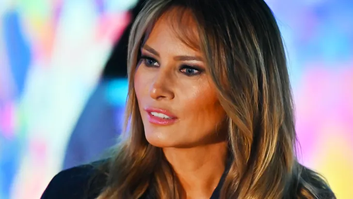 Douze points voor de jurk van Melania Trump (49) die ze droeg in Japan