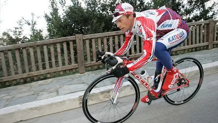 Di Luca mag koersen van de UCI na betaling boete
