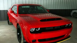 Deze Dodge Challenger SRT Demon met 194 kilometer is veel te netjes