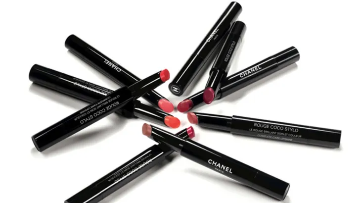 Hebben: Chanel Rouge Coco Stylo Lipsticks