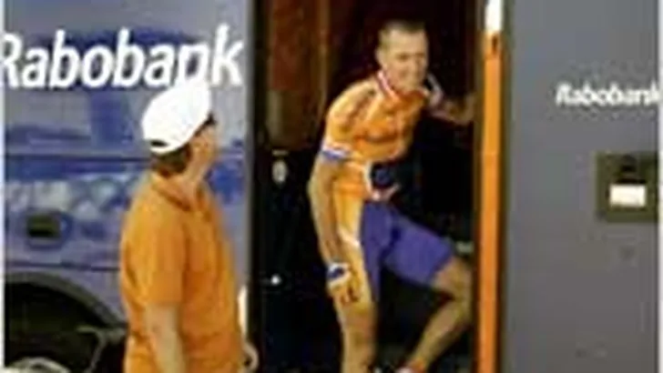 Dekker start niet in Polen