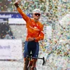 Mathieu van der Poel schrijft geschiedenis met achtste wereldtitel na weergaloze maar 'gemanagede' cross, Del Grosso maakt oranjefeest compleet | Wieler Revue