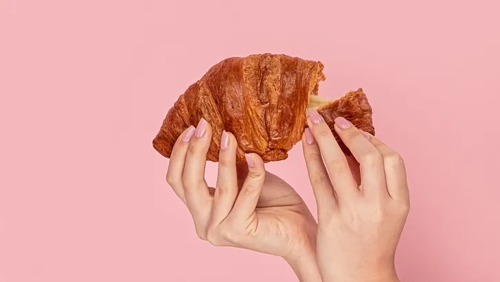 Croissant met jam? Dat is dus een faux pas! 