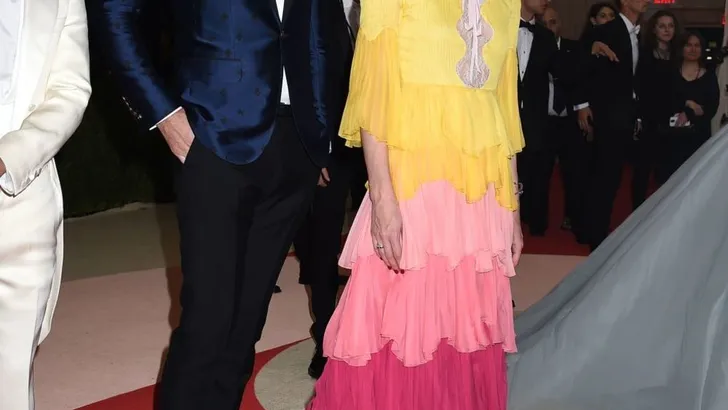 Welke royal vermomde zich als raketje voor het MET Gala?