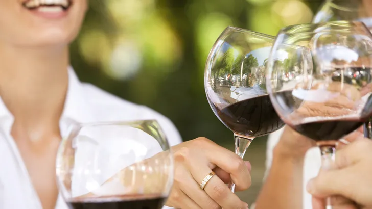 Science says: vriendinnen die samen drinken, blijven langer samen