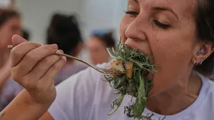 Afvallen met salades: zo voorkom je dat je ongemerkt aankomt