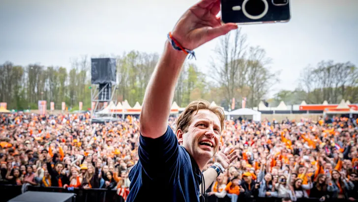 Prince Floris of the Netherlands gives a DJ concert at Kingsland Festival