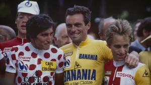 Retro: Hinault opent Tour in eigen streek in 1985 