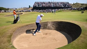 Ruiter met opgeheven hoofd naar huis na debuut in The Open