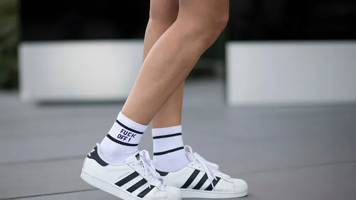 Zo blijven je sneakers wit