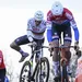 Tibor Del Grosso en Mathieu van der Poel in actie in het veld.
