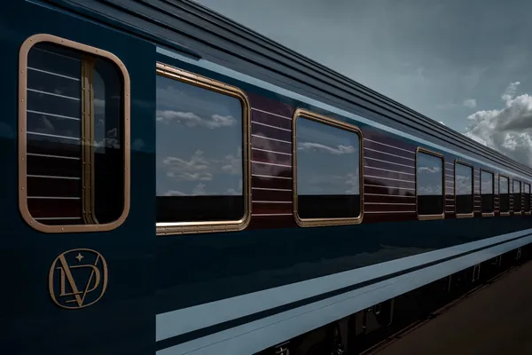 Ook de buitenkant van La Dolce Vita Orient Express ziet er fabuleus uit.