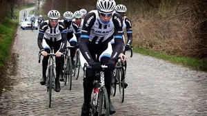 VIDEO: Giant-Shimano test materiaal op kasseien