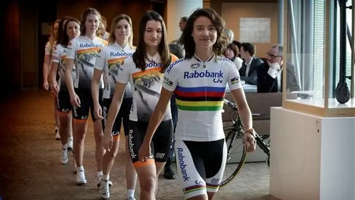 Vos start haar seizoen in de Waalse Pijl