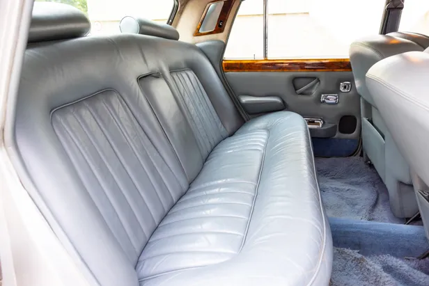 Vanaf deze achterbank liet Mercury zich rondrijden, en hier tekende de band de platencontracten. Foto: RM Sotheby's/Neil Fraser