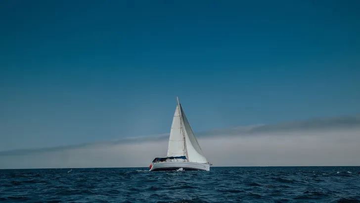 Nederlandse zeilboot zinkt bij Gran Canaria: vijf opvarenden gered