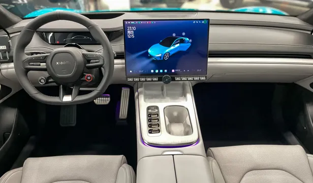 Xiaomi SU7 interior