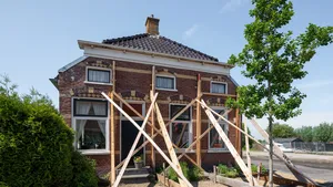 Gronings aardbevingsgeld ging op aan Lamborghini's en Ferrari's: FIOD pakt wagenpark van miljoenen af