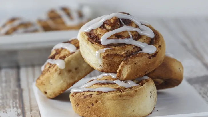 Kaneelrollen, het trendy alternatief voor oliebollen