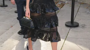 Deze midi rok van Lidl oogt high-end, maar de prijs zorgt voor grote verbazing