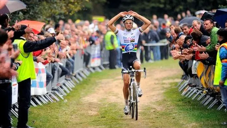 Wereldkampioen Albert wint in Neerpelt