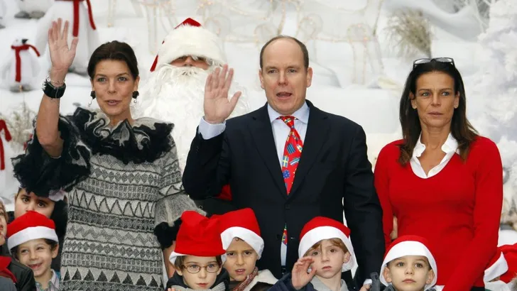 Kerstlook: knitwear voor prinses Caroline