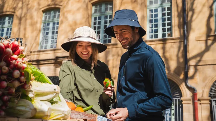 Verstandig én chic in de zon: stijlvolle UV-kleding voor het hele gezin
